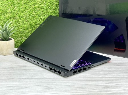 Lenovo Legion Pro 7 16irx8h 4